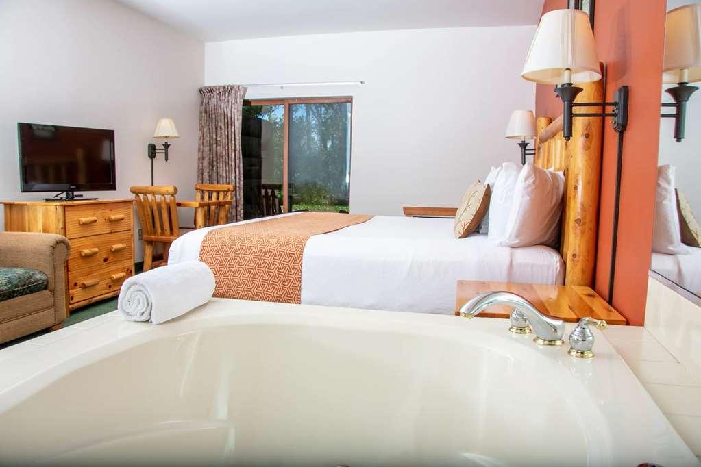 The Waters Of Minocqua Hotel Szoba fotó